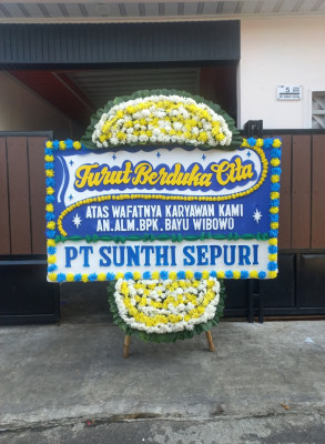 Papan Bunga Duka di Trenggalek